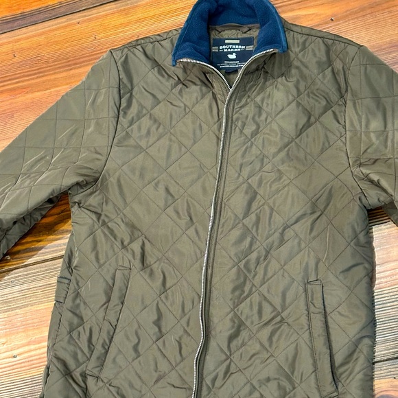 Southern Marsh Quilted Jacket with Blue Trim - Picture 5 of 7